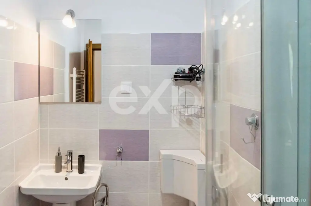 Garsoniera de inchiriat, zona centrala, 340 Euro .