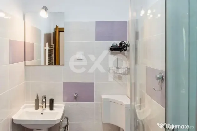 Garsoniera de inchiriat, zona centrala, 340 Euro .