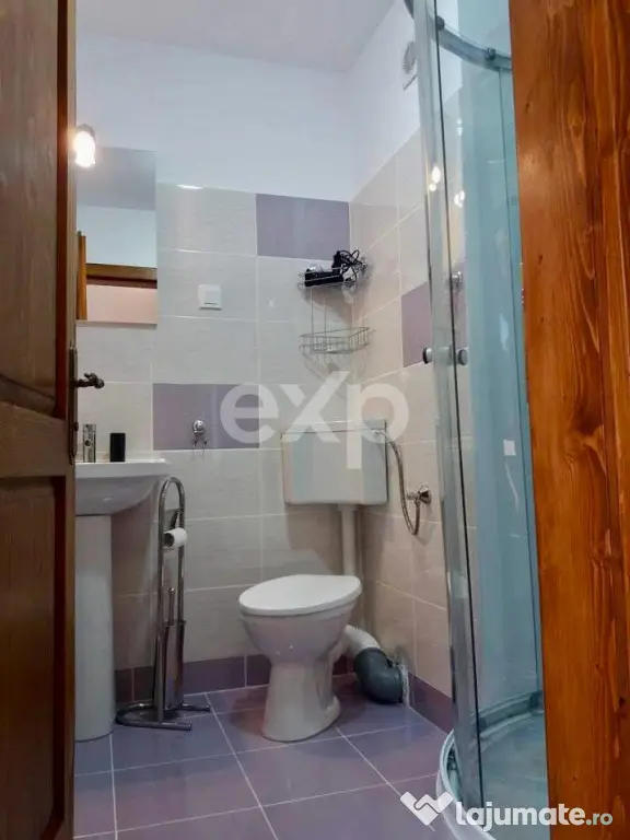 Garsoniera de inchiriat, zona centrala, 340 Euro .