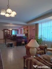Eleganță, spațiu și confort într-o vilă deosebită,... 