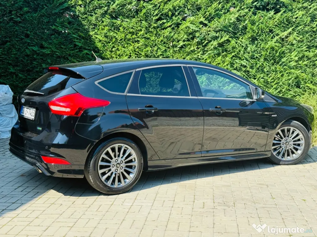 Ford Focus ST LINE 2017 Hatchback