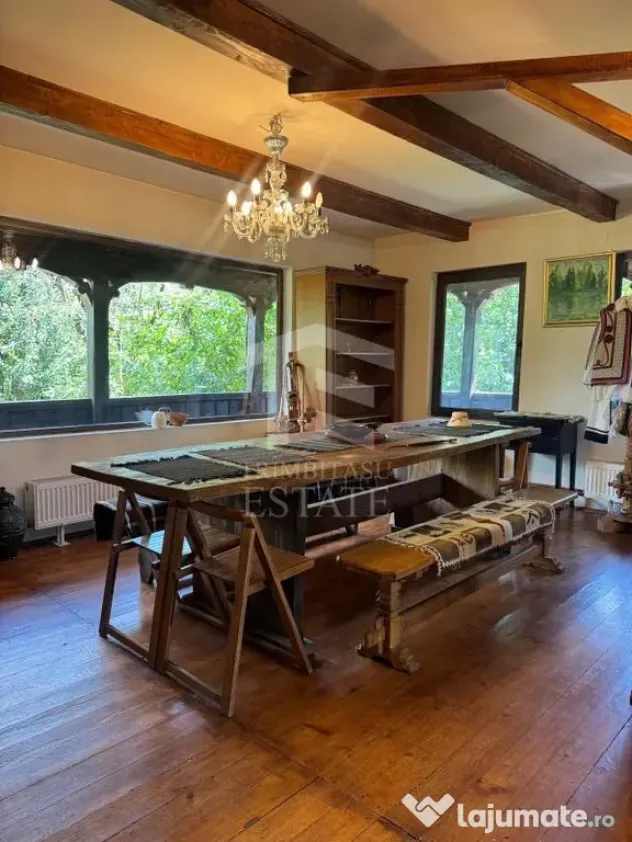 Casa autentixa maramureseana de vanzare in Snagov-Tancabesti