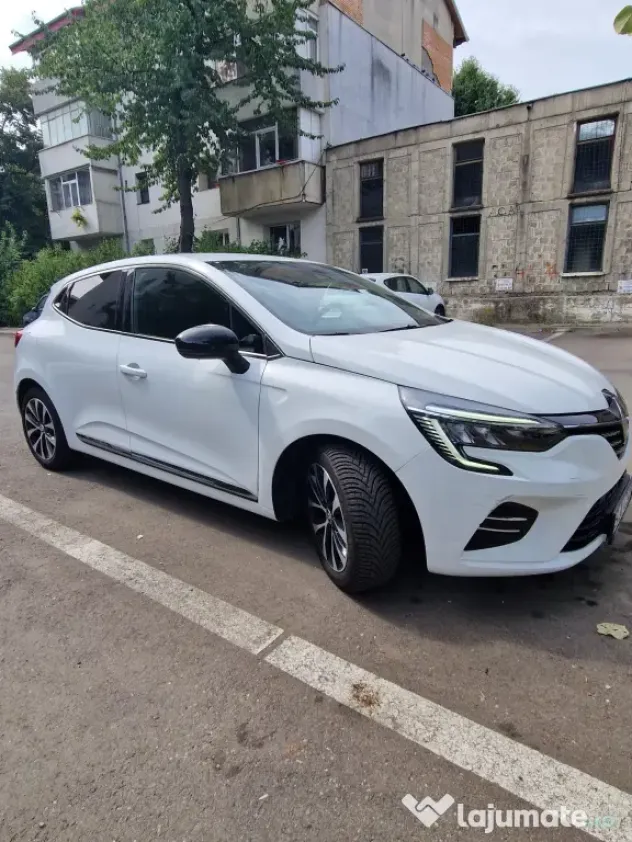 Renault Clio E-Tech fullhybrid 145 cp