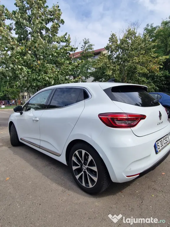 Renault Clio E-Tech fullhybrid 145 cp