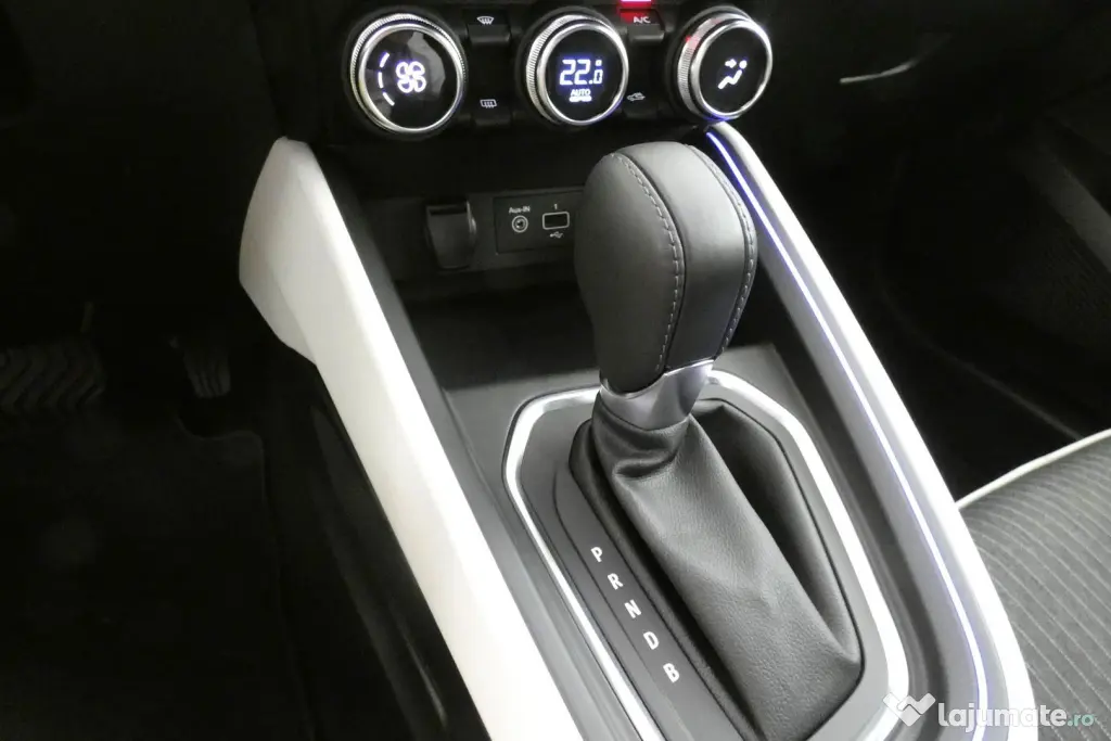 Renault Clio E-Tech fullhybrid 145 cp