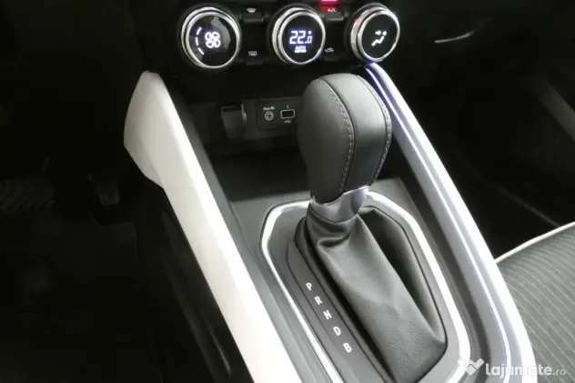 Renault Clio E-Tech fullhybrid 145 cp