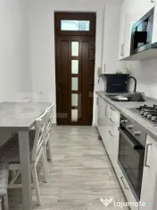 Studio, 50 mp, mobilat modern, Casa de Cultura