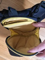 Geantă Nikon pentru camera foto. Marca Crumpler 