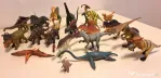 21 de figurine dinozauri din plastic, de colecție
