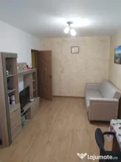 Vand apartament Craiovita Nouă 