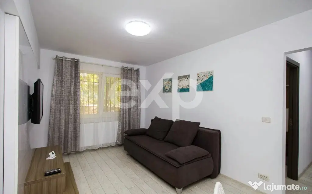 Vând Apartament 3 camere Tomis Nord, Constanța