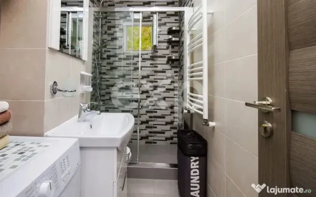 Vând Apartament 3 camere Tomis Nord, Constanța