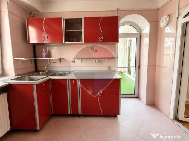 Vilă 6 Camere | Vis-a-vis One Cotroceni | 170 mp | Ideal...