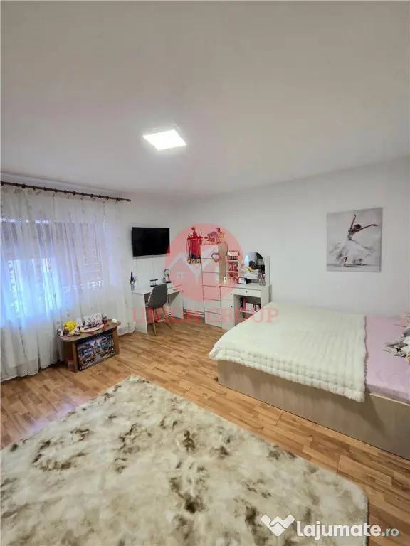 Casa Renovata, Teren 600 mp, 2 Intrari Separate, Navodari Zo