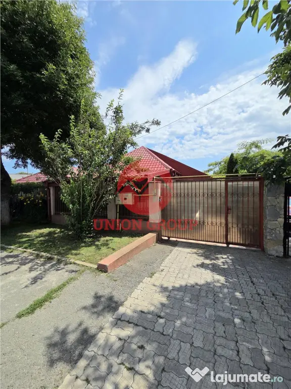 Casa Renovata, Teren 600 mp, 2 Intrari Separate, Navodari Zo