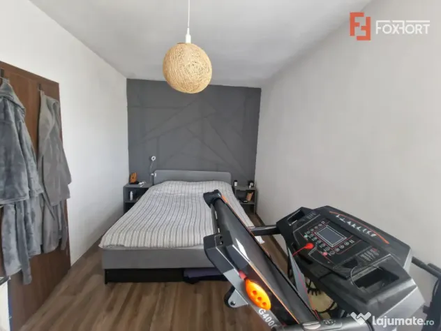 Duplex de vanzare cu 4 camere, cu teren de 303 mp, Ghiroda