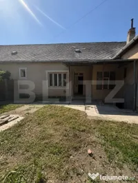 Casă de vânzare – ideală pentru locuință, cabinete sa
