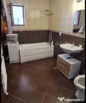 Apartament 3 camere 67.81 mp Floresti zona Subcetate 