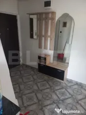 Închiriez apartament cu 3 camere în Brasov