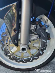 Motocicleta Suzuki GSX-R 600 
