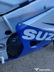 Motocicleta Suzuki GSX-R 600 