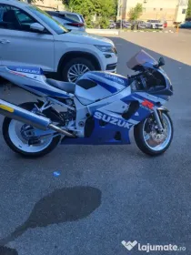 Motocicleta Suzuki GSX-R 600