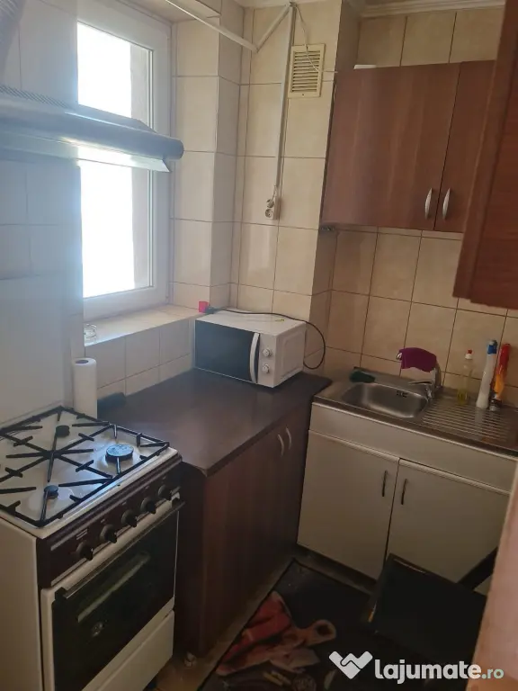 Ofer spre inchiriere apartament 2 camere, Lujerului