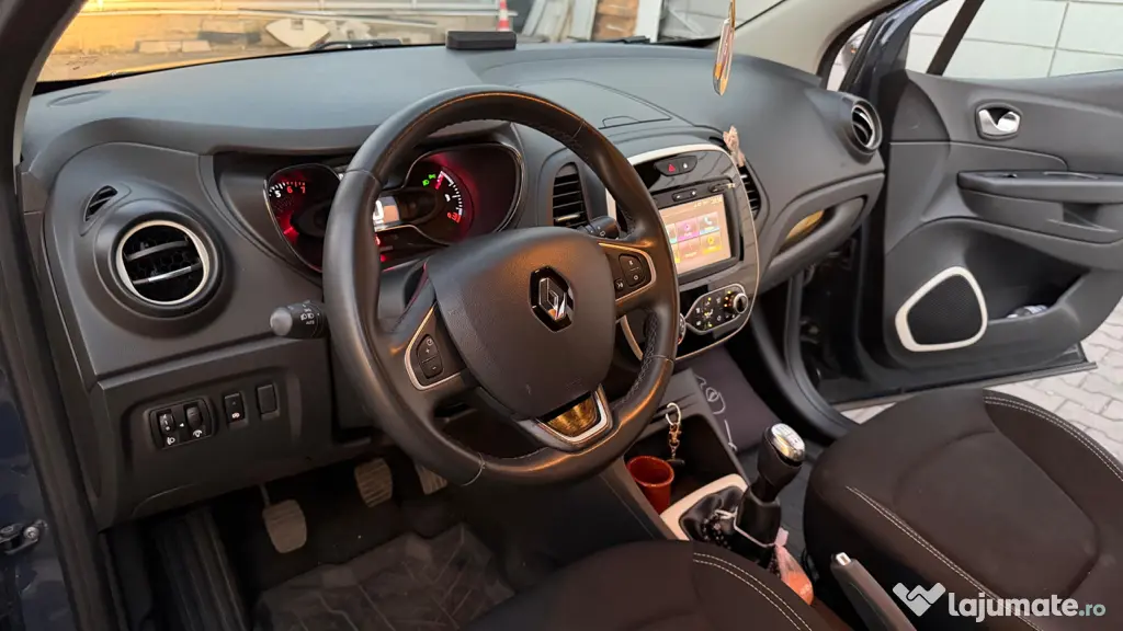 Renault Captur ZEN 0.9 TCe 90 CP | 50.000 km