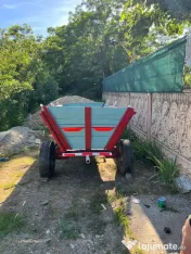 Vând căruță de tractor 