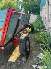 Vând căruță de tractor 
