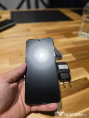 Telefon RAR de colectie Motorola Moto ThinkPad 256gb 8+8gb ram (16gb ram) 	Qualcomm SM8475 Snapdragon 8+ Gen 1 (4 nm) CPU Procesor
CPU 