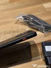 Telefon RAR de colectie Motorola Moto ThinkPad 256gb 8+8gb ram (16gb ram) 	Qualcomm SM8475 Snapdragon 8+ Gen 1 (4 nm) CPU Procesor
CPU 