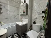 - Apartament 3 camere Calarasilor Viziru, La Cheie, etaj 2 