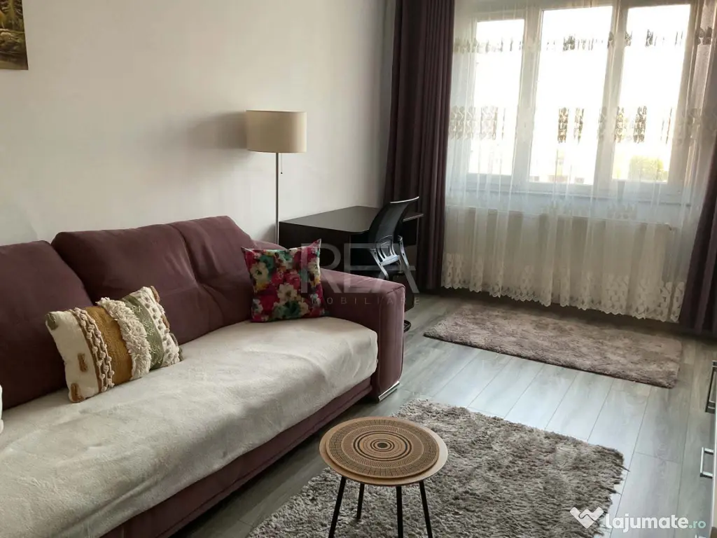 De inchiriat- 2 camere- Decomandat- Centrala Proprie-Margean