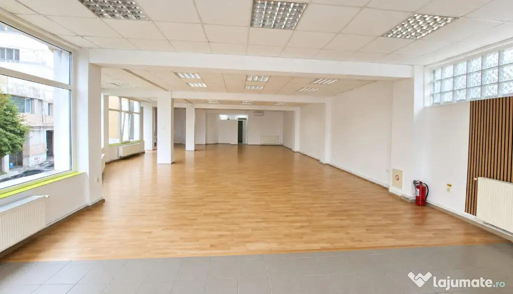 Rudolf 190 mp spatiu comercial