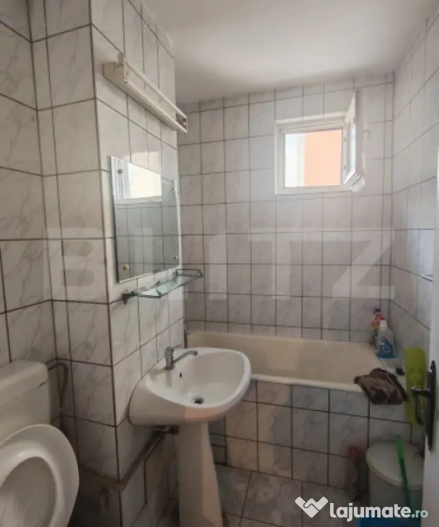 Apartament cu 3 camere, decomandat,tip bB , Rogerius