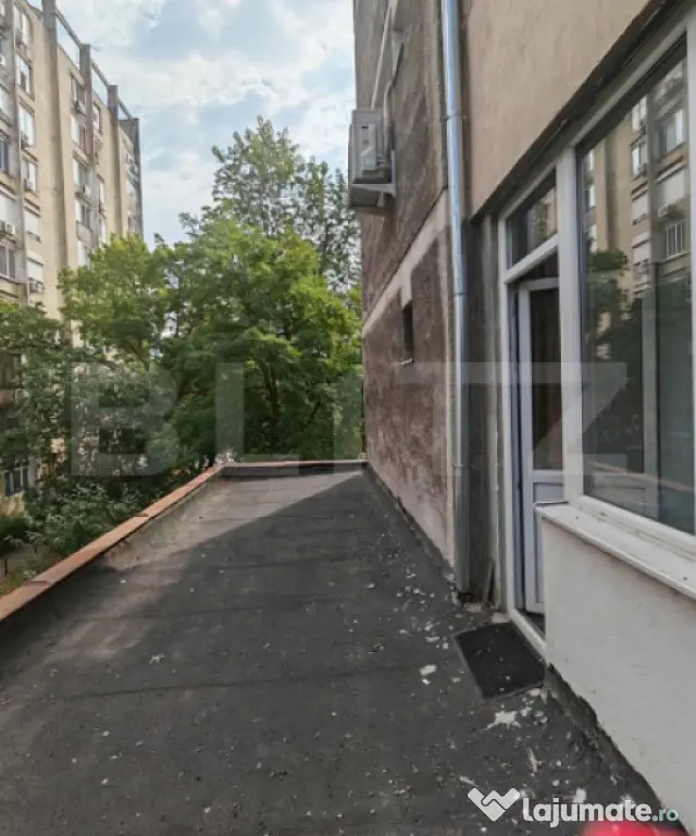 Apartament cu 3 camere, decomandat,tip bB , Rogerius
