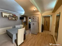 Apartament 3 camere, zona Ultracentrala , etaj 3 cu acoperis