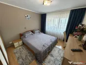 Apartament 3 camere, zona Ultracentrala , etaj 3 cu acoperis
