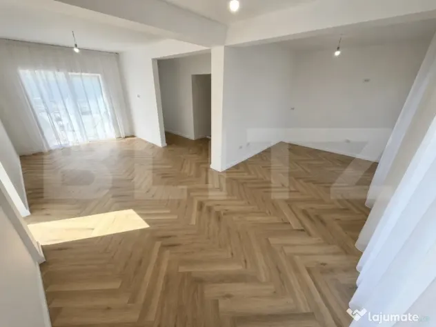 Casa Tip Duplex, 90 m2, priveliste panoramica, Zona Bucium