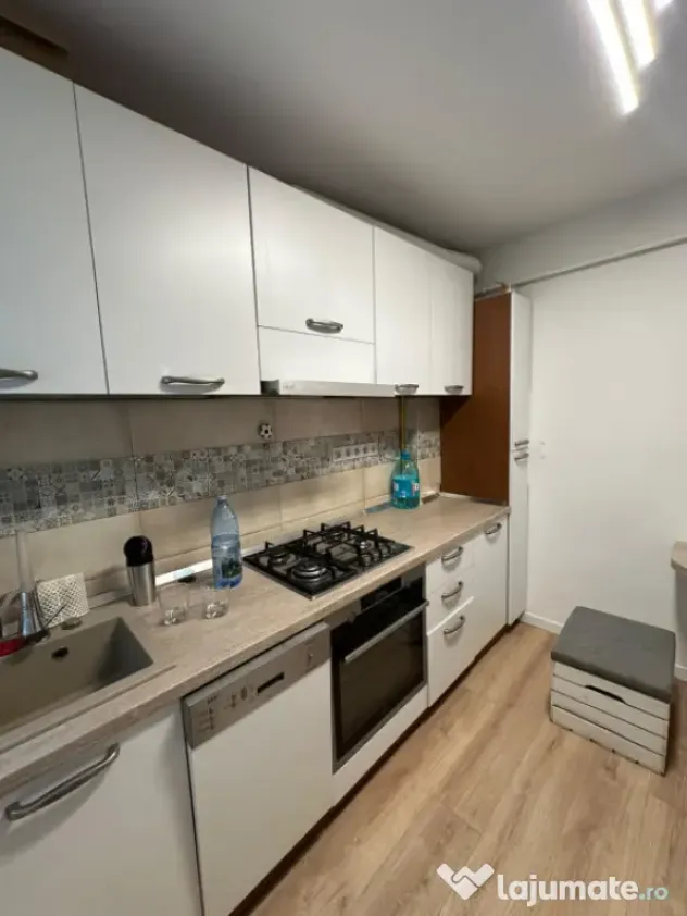Apartament 4 camere de închiriat – Zona Bucla, Cartier S