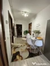 Apartament 2 camere, decomandat, zona Decebal