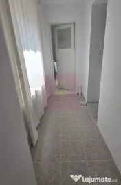Casa cu 4 camere de vanzare in Campina