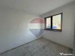 Apartament de renovat cu 3 camere de vânzare in Marasesti