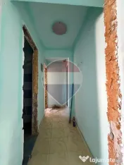 Apartament de renovat cu 3 camere de vânzare in Marasesti