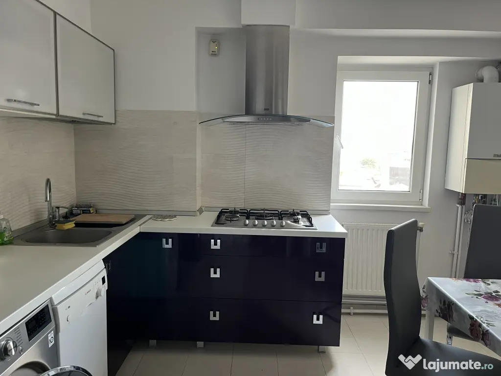 Proprietar, inchiriez apartament 4 camere, Calea 13 Septembrie - Marriott