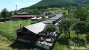 Pensiune cu 8 căsuțe, ciubere cu hidromasaj, Poiana Aiudul