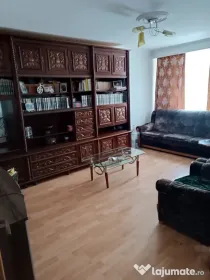 Apartament 3 camere decomandat, T.Vladimirescu, 66 mp+3.5 balcon inchis, Etaj 3/4, 2 băi