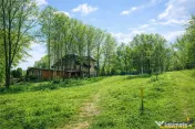 3.000mp de incantare montana cu cabana din lemn masiv, Zarne 