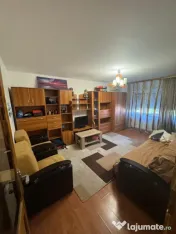 Apartament doua camere decomandat